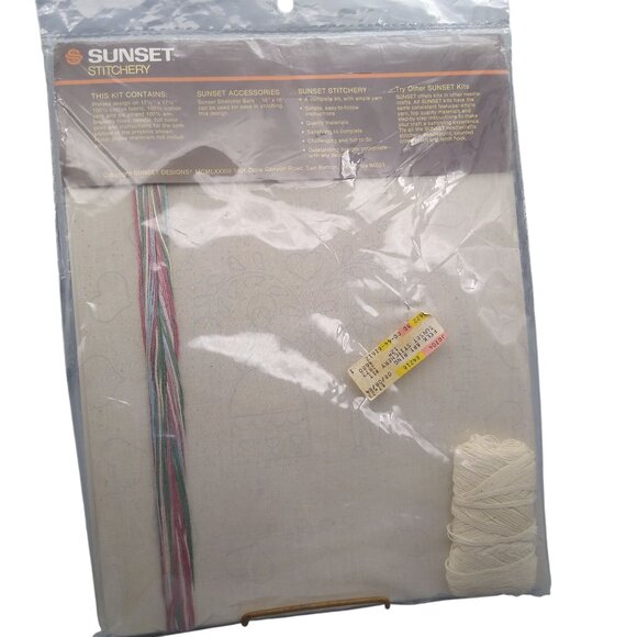 Vintage NIP Craft Kit, Sunset Stitchery 1983, Folk Art Wedding Ring 12in, Needle - Picture 3 of 3